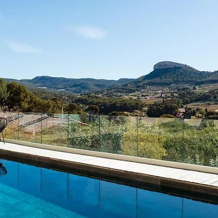 Super Avec Piscine Hotel