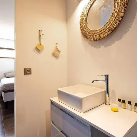 Super Avec Piscine 4*